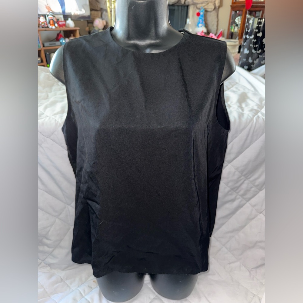 Everlane Japanese GoWave High Neck Tank
